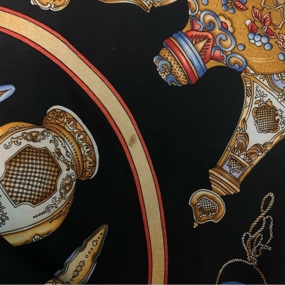 Hermes Silk Qu Importe Le Flacon Scarf - Picture 10 of 14